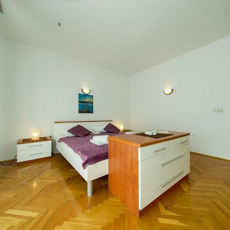 Apartments L&L Dugi Rat Extérieur photo