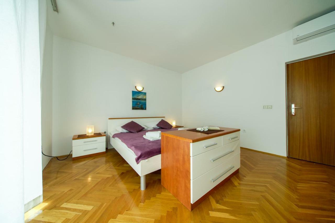 Apartments L&L Dugi Rat Extérieur photo