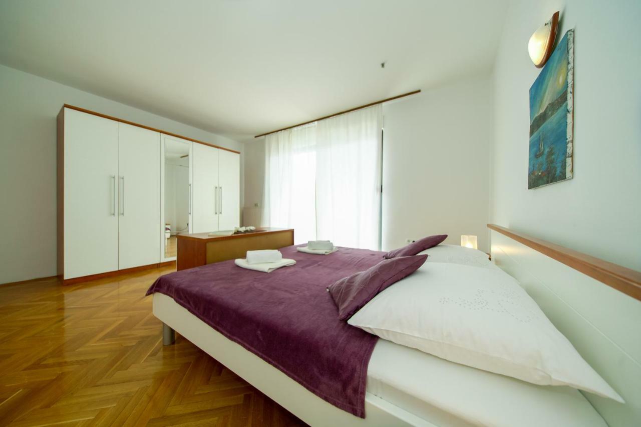 Apartments L&L Dugi Rat Extérieur photo